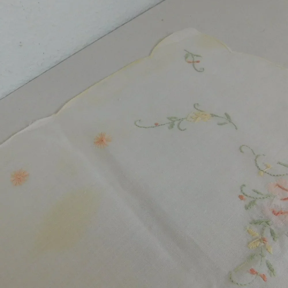 Hand Embroidered Table Runner Cloth Rectangle Floral White 35